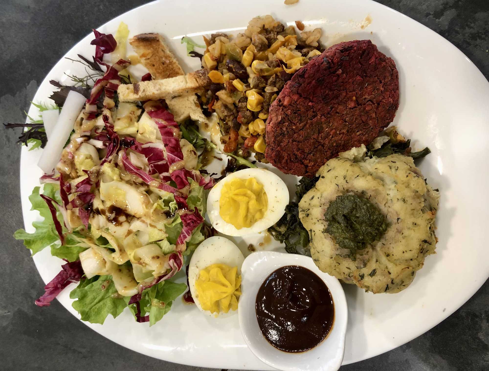 Plat végétarien coloré